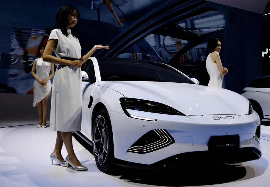 Perang Harga Kendaraan Listrik di China: Pemangkasan Agresif BYD Memicu Gejolak Industri dan Kekhawatiran Pemerintah