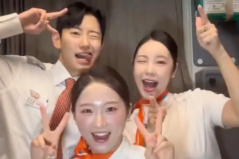 Video Tarian Awak Kabin Jeju Air Picu Kecaman Usai Kecelakaan Maut: Perdebatan Nasional soal Duka, Media Sosial, dan Akuntabilitas