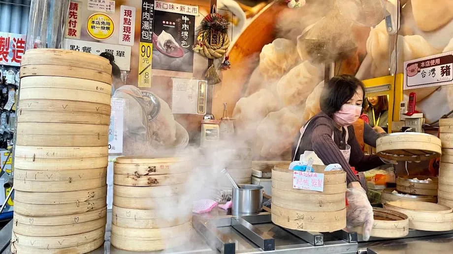 Menjelajahi Taipei: Perjalanan Menyusuri Kuliner, Pasar, dan Budaya