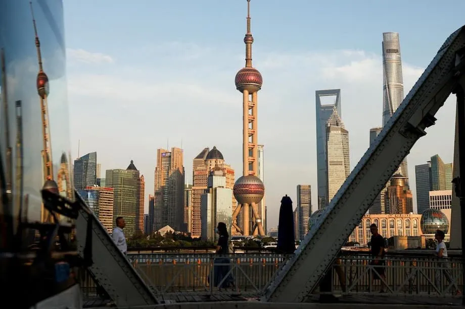 Kebangkitan Pasar Saham China pada 2025: Likuiditas, Optimisme, dan Prospek ke Depan