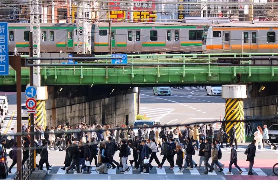Perjalanan Padat di Tokyo: Mengapa Kepadatan Kereta Kembali Meningkat