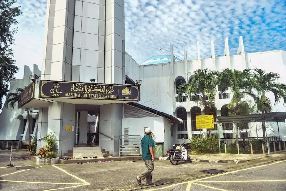 Penindakan Terengganu terhadap Muslim yang Tidak Menunaikan Salat Jumat: Menelisik Penegakan Aturan Agama di Malaysia