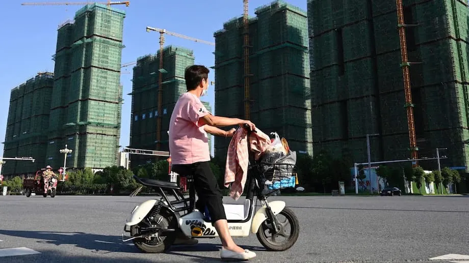 Keruntuhan Evergrande: Bagaimana Raksasa Properti China Tumbang dan Artinya bagi Ekonomi Terbesar Kedua di Dunia