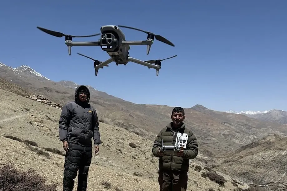 Mata di Langit: Bagaimana Drone Mengubah Upaya Pelestarian Satwa Liar di Nepal