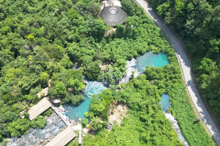 Taman Nasional Phong Nha-Ke Bang di Vietnam Menyambut Wisatawan di Aliran Mooc yang Mistis