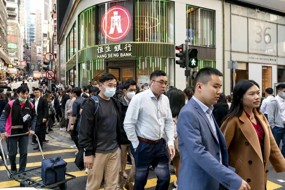 Arus Masuk Tenaga Profesional dari China Daratan Menguji Pasar Kerja, Pengamanan Kebijakan, dan Kohesi Sosial Hong Kong
