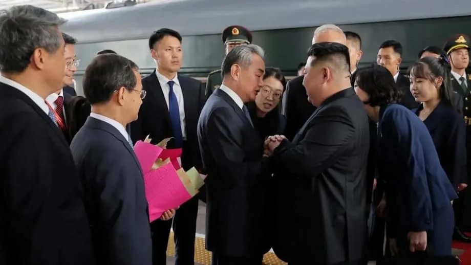 Kim Ju Ae tampil di panggung dunia sebagai calon pemimpin Korea Utara berikutnya