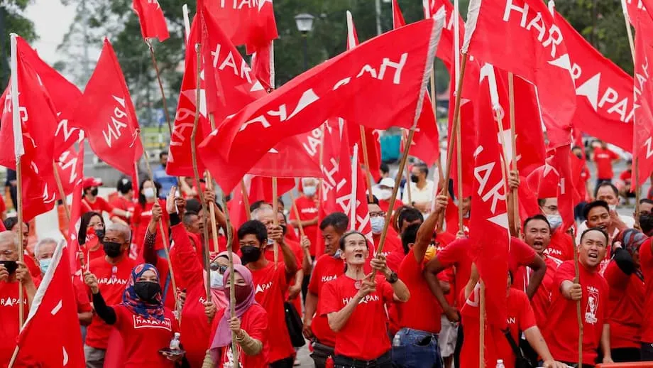 Ketegangan Etnis Meningkat dalam Politik Malaysia