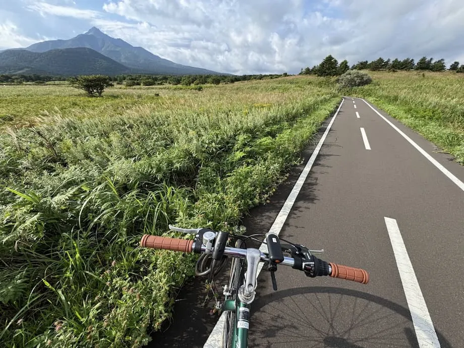 Rishiri dan Rebun: Jalur yang Tenang, Pesisir Liar, dan Uni Segar di Ujung Utara Hokkaido