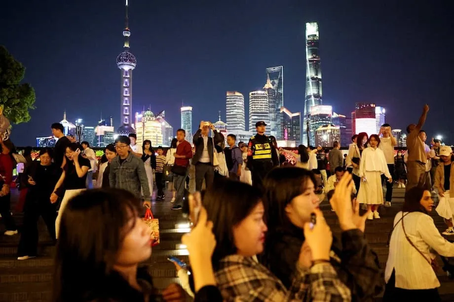 Golden Week diperkirakan memicu lonjakan perjalanan dan belanja di seluruh China
