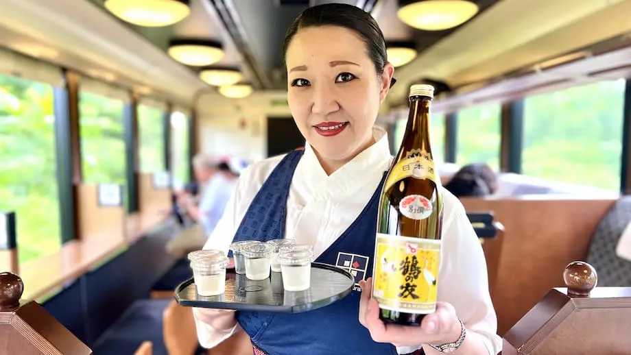 Menumpangi Kereta Sake Niigata di Negeri Salju Jepang