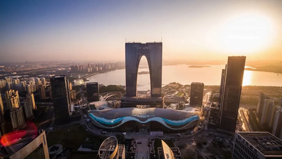 CapitaLand menarik minat konsumen China dengan merek-merek baru dan REIT ritel Shanghai