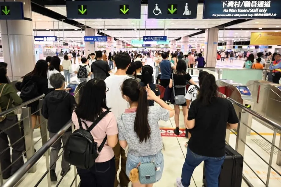 Perjalanan Golden Week di China Pecahkan Rekor, Wisatawan yang Berhemat Mencari Pilihan Bernilai di Dalam dan Luar Negeri