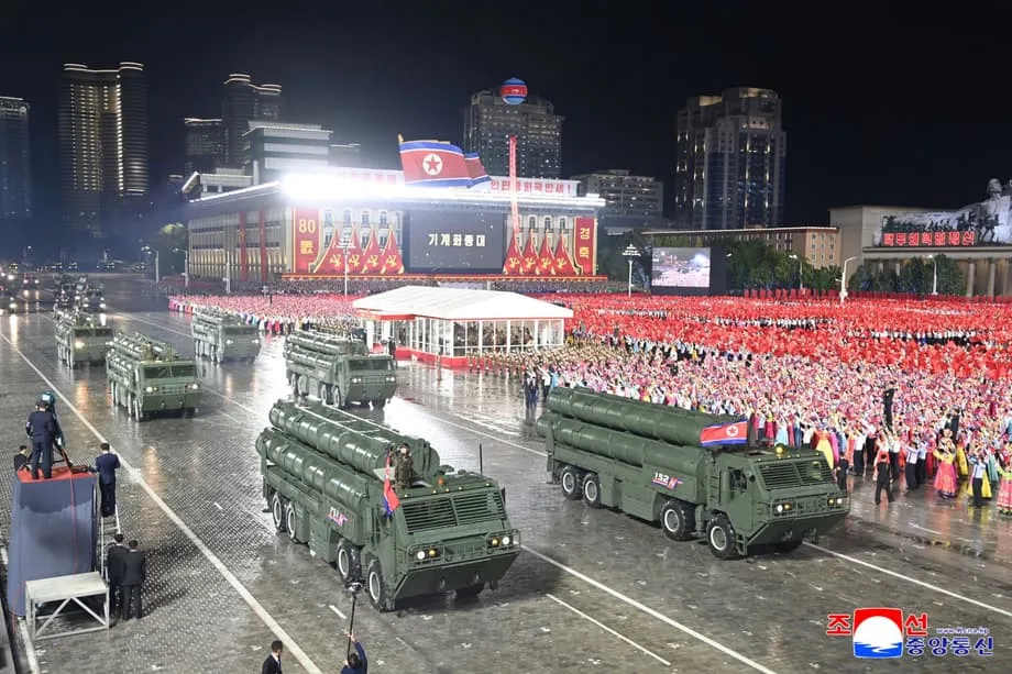 Korea Utara Luncurkan Rudal Balistik Jelang KTT APEC, Klaim Uji Sistem Hipersonik