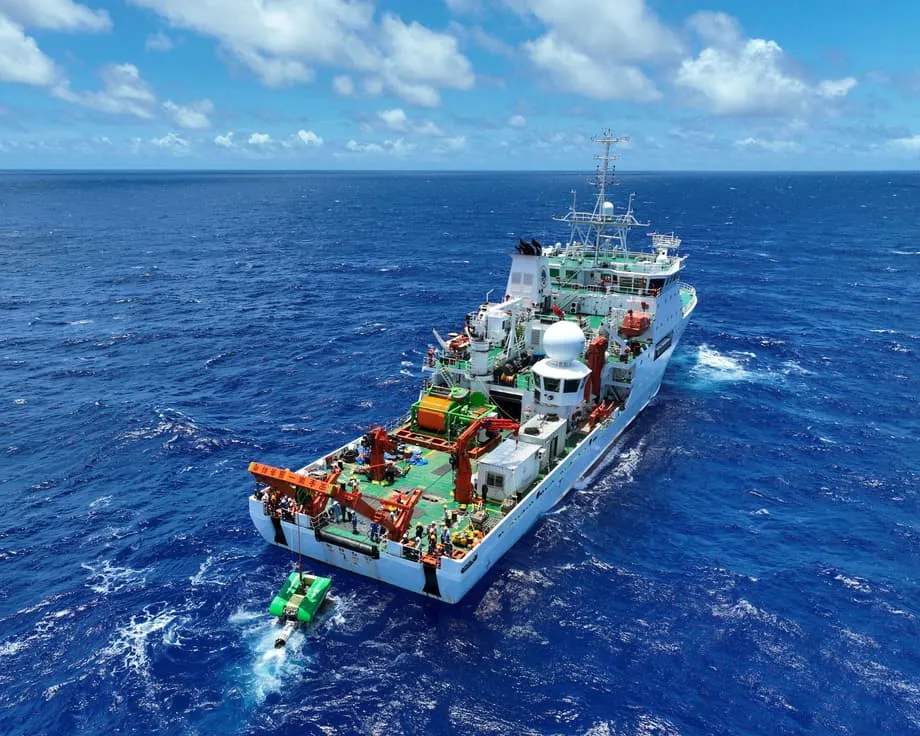 Perebutan Dasar Laut Pasifik: AS dan China Merayu Kepulauan Cook demi Mineral Laut Dalam