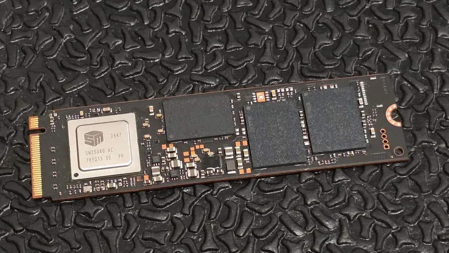 Ledakan AI Menekan Pasar Komponen PC di Jepang, Toko-toko Akihabara Membatasi Pembelian SSD, HDD, dan RAM