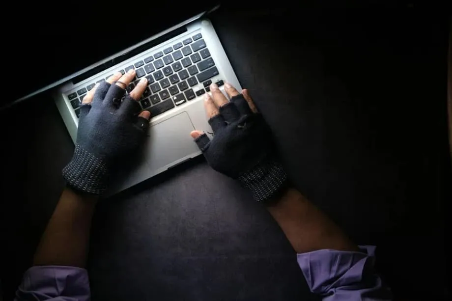 Kelompok Konni Korea Utara menyalahgunakan Google Find Hub dan KakaoTalk untuk menghapus data ponsel dan menyebarkan malware di Korea Selatan