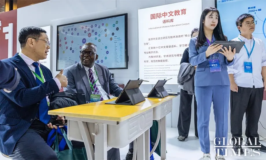 AI Menjadi Sorotan Utama di Konferensi Bahasa Mandarin Dunia