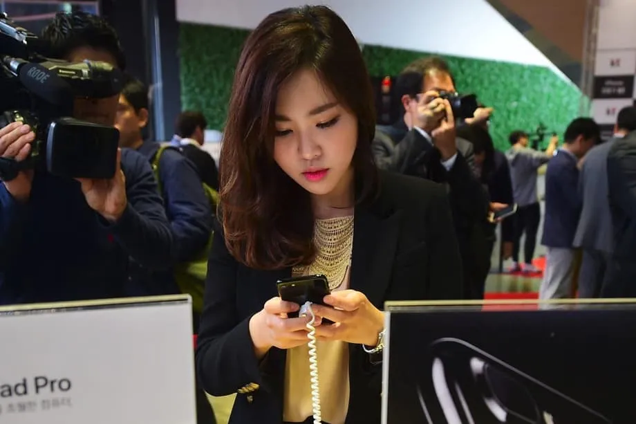 Mengapa Gen Z Korea Selatan Memilih Apple dan Apa Artinya bagi Samsung