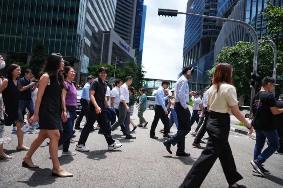 Mengapa Singapura membutuhkan jalur transisi untuk perubahan karier di pertengahan masa kerja