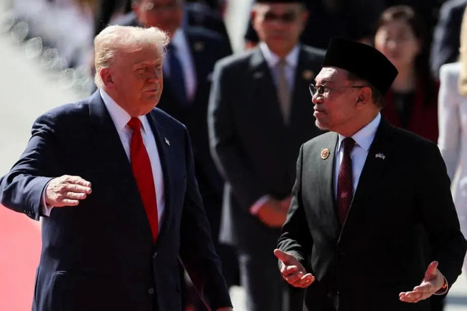 China menanggapi pakta dagang Malaysia-AS dengan menawarkan nota kesepahaman strategis di tengah meluasnya ketegangan di Asia Tenggara
