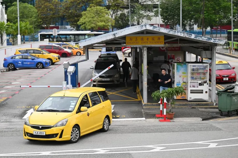 Singapura dan Malaysia melonggarkan aturan taksi agar penumpang bisa diantar ke mana saja dan armada berizin bertambah