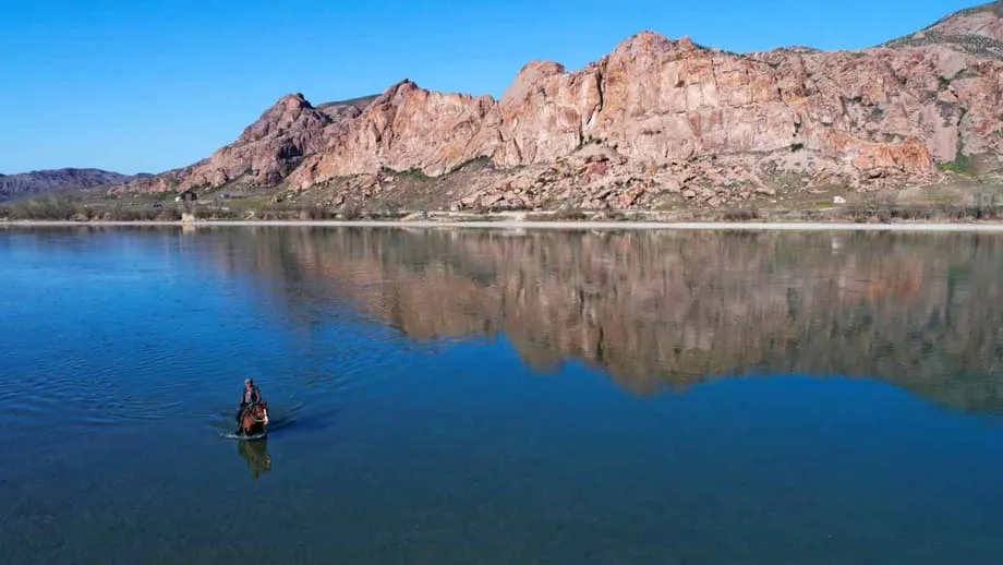 Jalur Sungai Ili Kazakhstan ke China Terancam Kekurangan Air