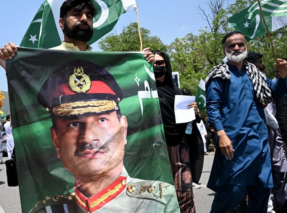 Amandemen ke-27 Pakistan Menempatkan Asim Munir di Puncak Kekuasaan