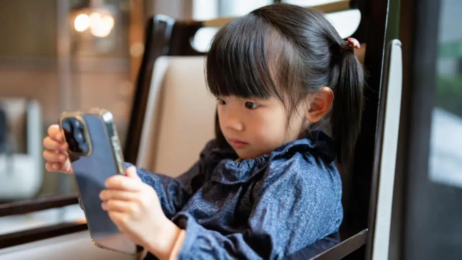 China Usulkan Regulasi AI Ketat untuk Melindungi Anak-anak dari Konten Chatbot Berbahaya