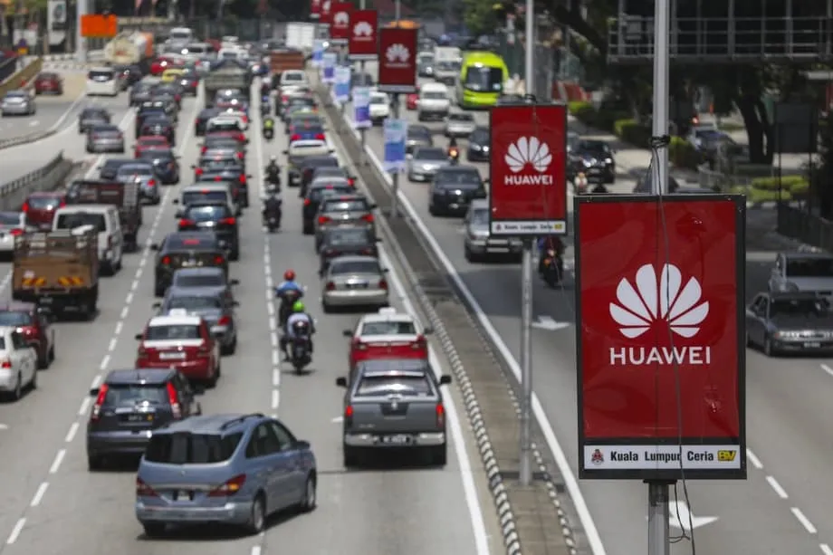 Pergeseran Investasi Global China: Dari Pabrik Dunia Menjadi Eksportir Modal dan Masa Depan Yuan