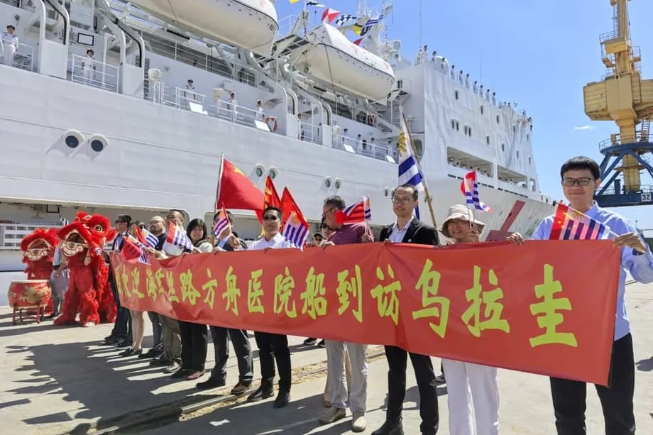Kedatangan Kapal Angkatan Laut China di Uruguay Menandai Ambisi yang Kian Besar di Amerika Latin di Tengah Persaingan dengan AS