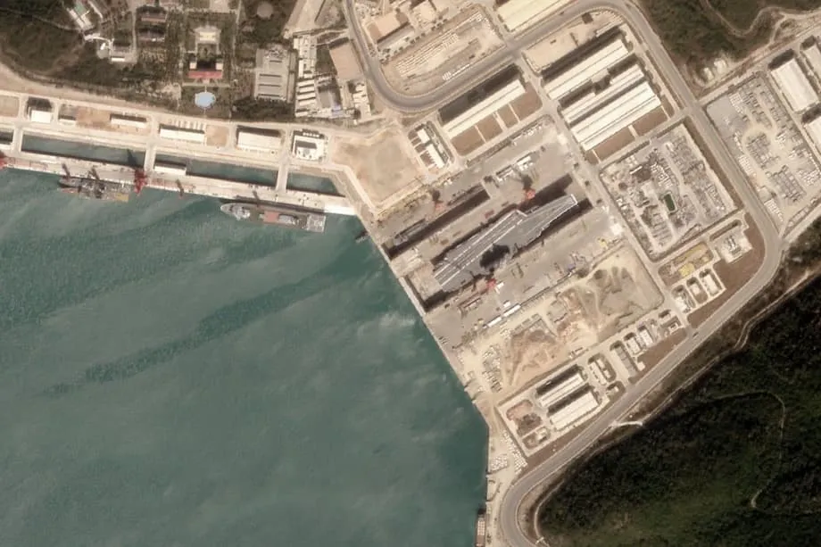 Kapal Induk Shandong China Masuk Dok Kering Baru, Tandai Tonggak Penting Logistik Angkatan Laut