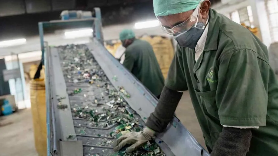India Menggelontorkan $166 Juta untuk Pertambangan Perkotaan demi Mengurangi Ketergantungan Mineral pada China