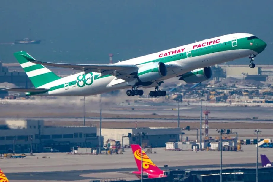 Cathay Pacific Tingkatkan Pembayaran Bagi Hasil Laba 2025 di Tengah Pemulihan yang Kuat