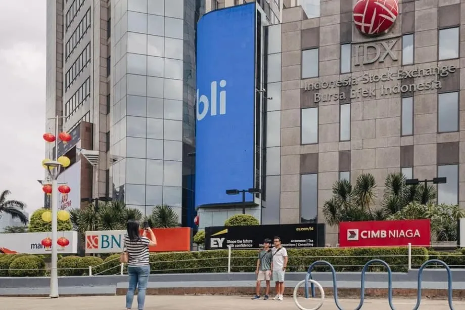 Anjloknya Bursa Jakarta Mengungkap Maraknya Skema Pump-and-Dump yang Menghancurkan Investor Ritel