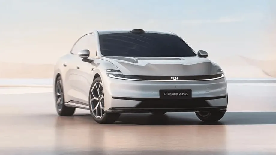 Mobil Listrik Baterai Natrium-Ion Pertama di Dunia Tangguh Menghadapi Suhu Arktik dalam Debut Produksi