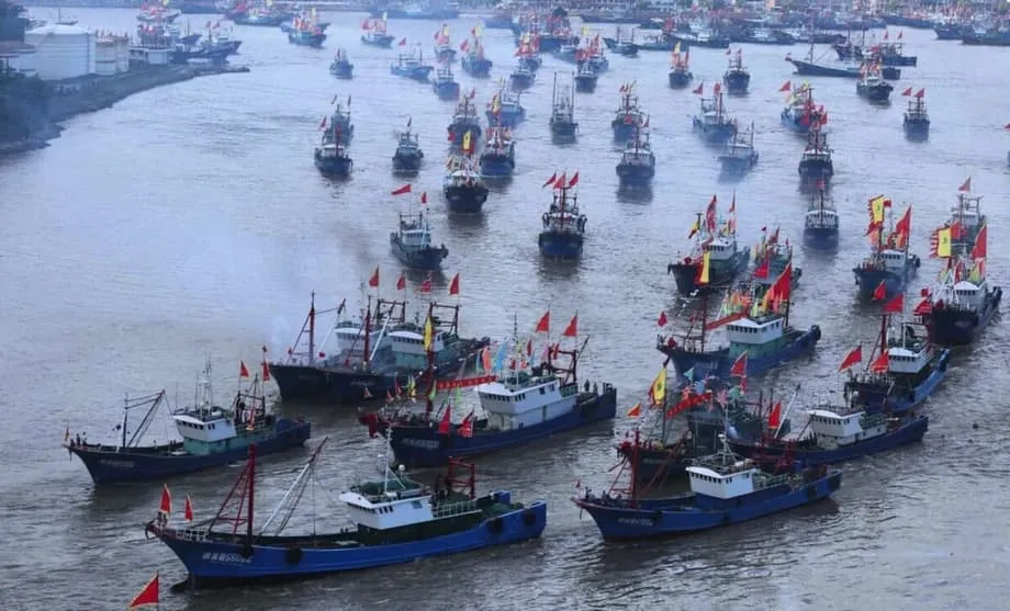 Ribuan Kapal China Membentuk Tembok Maritim Dekat Jepang saat Ketegangan Memuncak