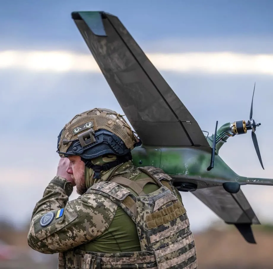 Insinyur Jepang Dikerahkan ke Garis Depan Ukraina untuk Sistem Pertahanan Drone Seharga $2.500