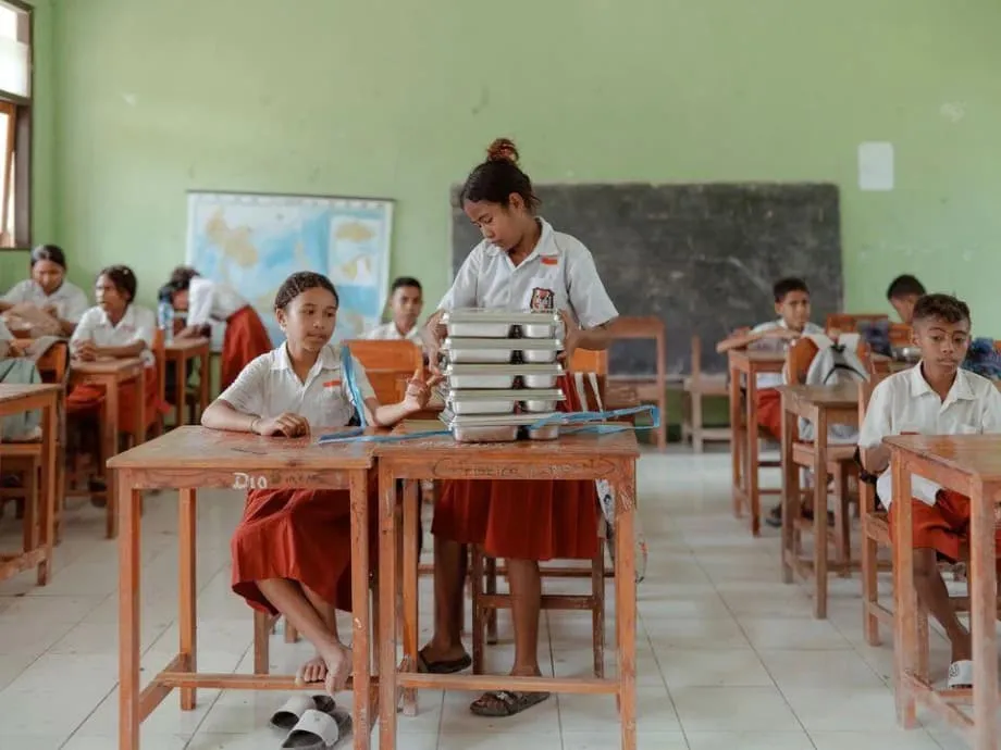 Program Makan Gratis Ambisius Indonesia Mengancam Stabilitas Fiskal