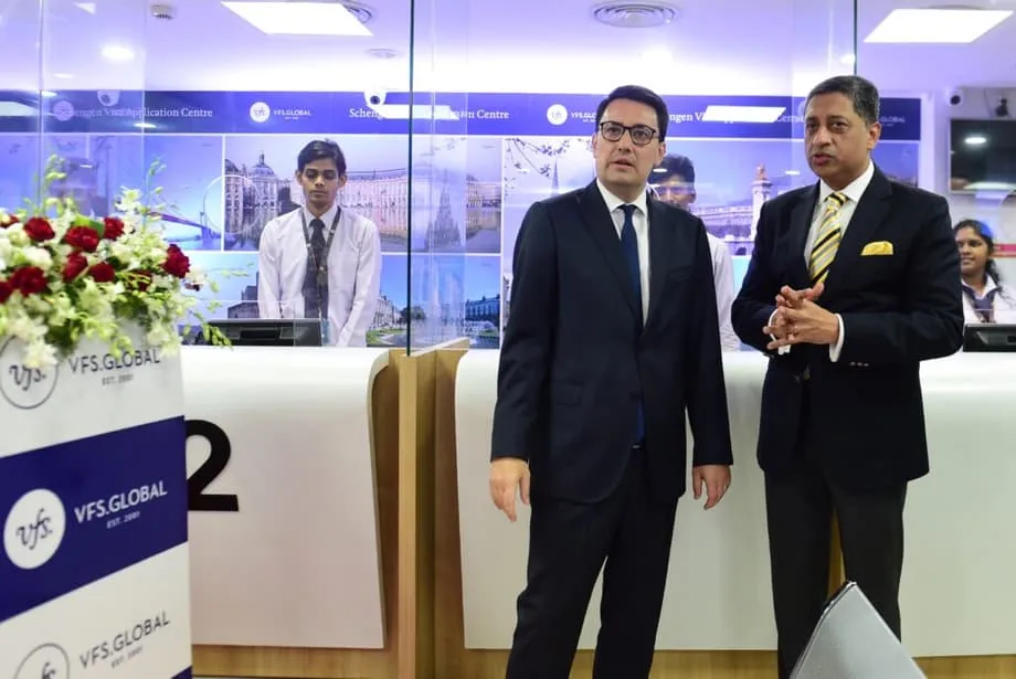 Di Balik VFS Global: Bagaimana Perusahaan Swasta Membangun Kerajaan Visa dari Biaya Layanan Opsional