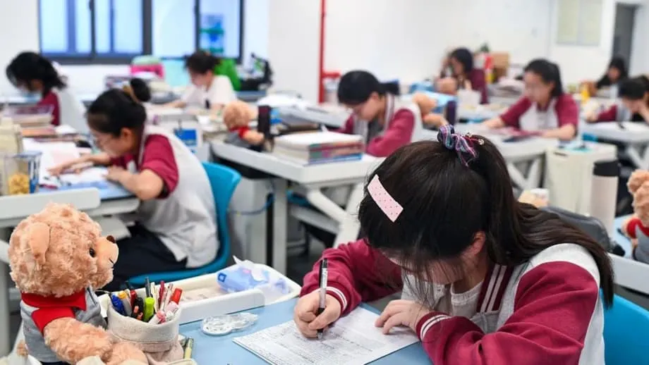 Remaja China Beralih ke Obat Resep untuk Melarikan Diri dari Tekanan Ujian