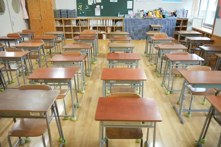 Tokyo menetapkan aturan sekolah untuk menghadapi orang tua bermasalah, dengan perekaman dan rapat 30 menit