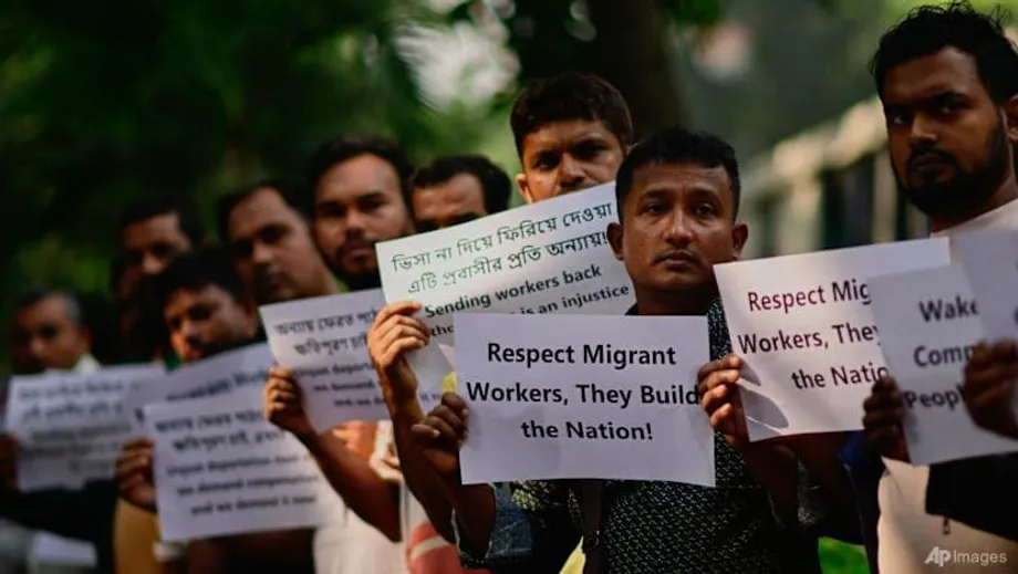 Aksi di Dhaka Soroti Tuntutan Upah di Malaysia, Pekerja Desak Merek Global Berikan Pemulihan