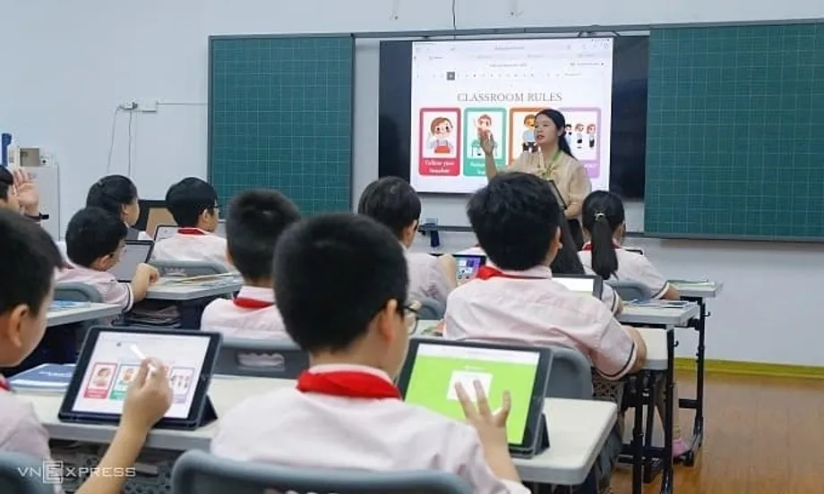 Vietnam Kembali Masuk Kategori Menengah dalam Indeks Kemampuan Bahasa Inggris Global seiring Meningkatnya Keterampilan AI