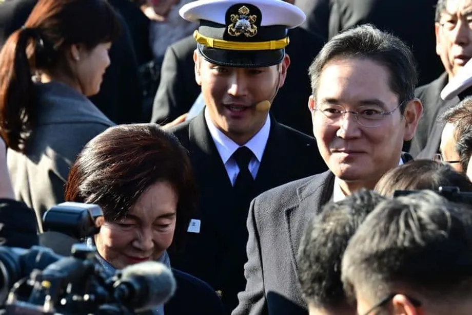Para Pewaris Chaebol Menempuh Jalur Baru di Angkatan Laut demi Kepemimpinan Global