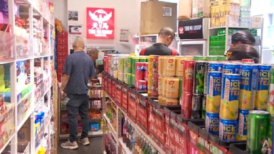 Skema Pengembalian Wadah Minuman Baru di Singapura Picu Kekhawatiran Kenaikan Harga Meski Didukung Pemerintah