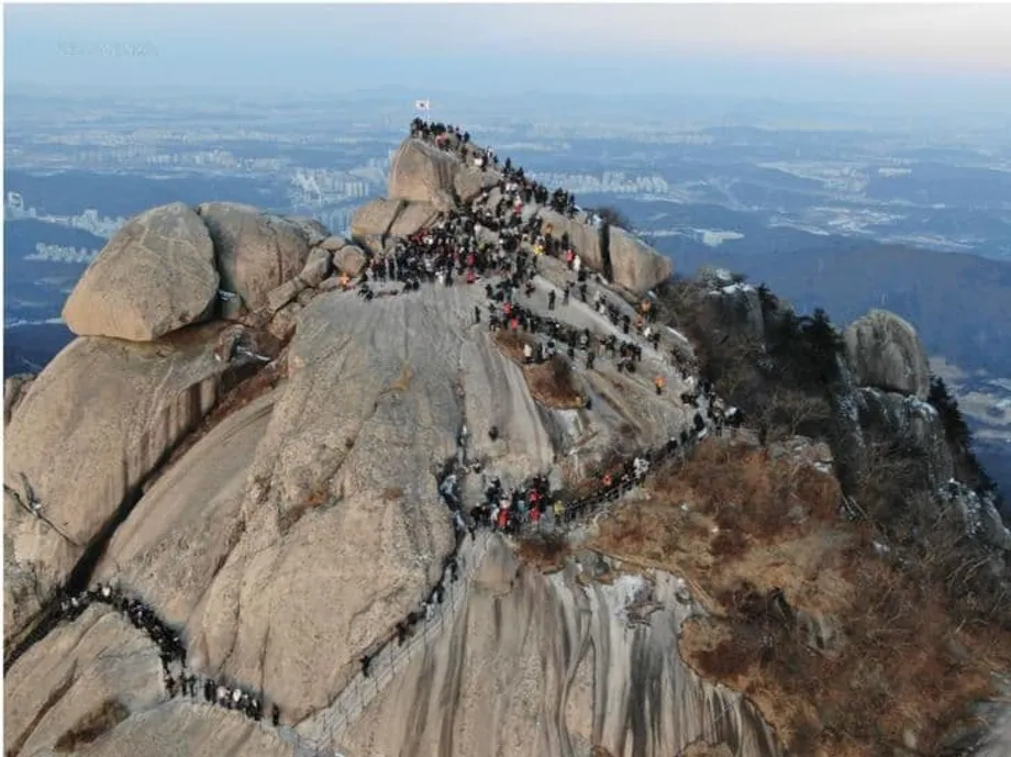 Taman Nasional Korea Sambut Lebih dari 2 Juta Wisatawan Asing dalam Lonjakan Pariwisata Bersejarah