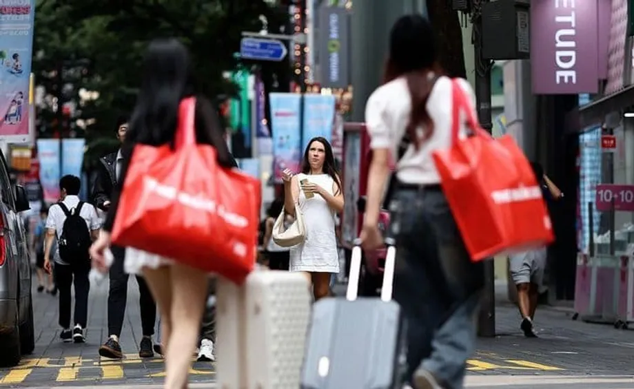 Won yang Melemah dan Demam K-Beauty Menjadikan Seoul Surga Belanja bagi Wisatawan China