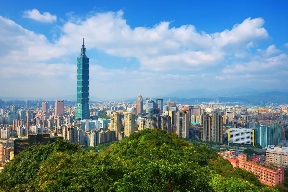 Taiwan Dollar Breaks NT$32 as Foreign Investors Sell NT$165.34 Billion in Shares