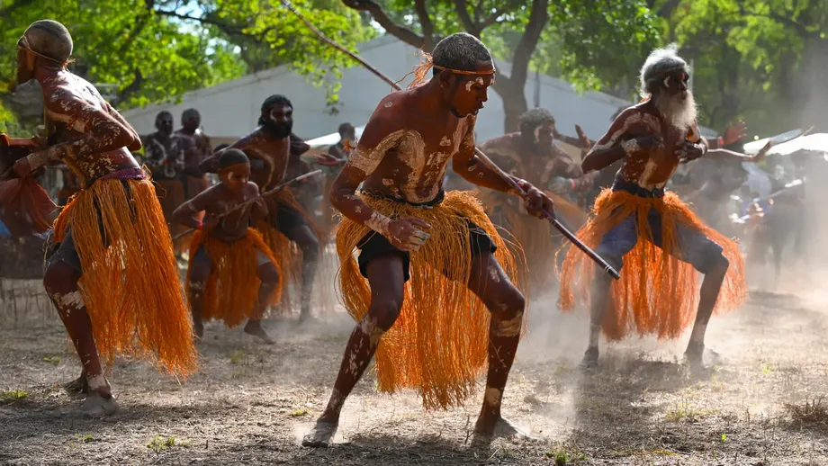 Study Estimates 2.22 Million Indigenous Australians Lived Before Colonisation, With 93% Lost by 1861
